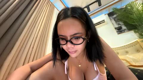 lil online show from June 7, 4:01 pm