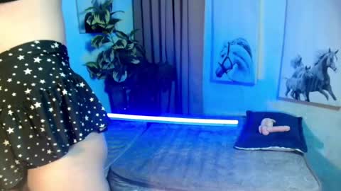 clauden_fox69 online show from August 13, 10:18 am