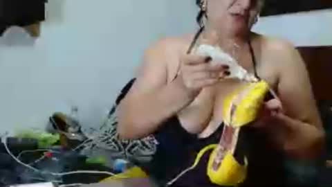 claudiaa_broke online show from July 29, 5:47 am