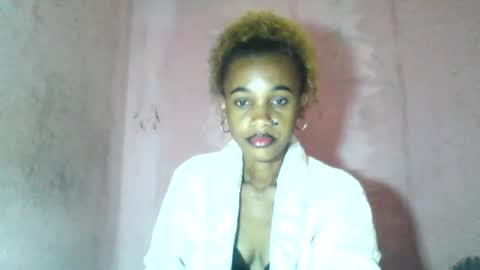 claudianne online show from August 12, 5:32 am