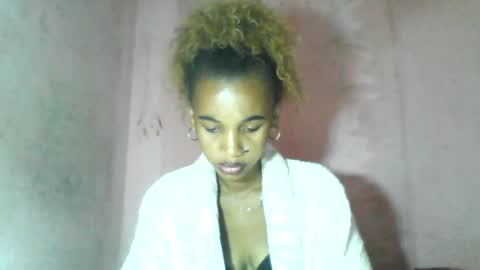 claudianne online show from August 12, 1:24 pm