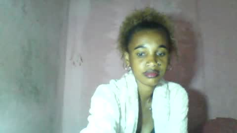 claudianne online show from August 12, 4:20 pm