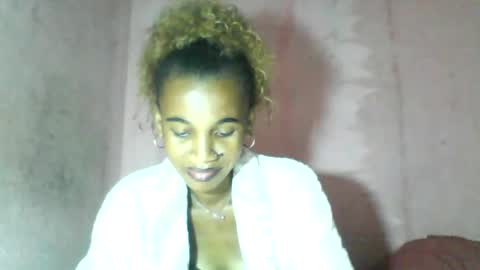 claudianne online show from August 12, 6:32 pm