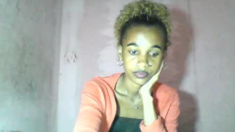 claudianne online show from August 13, 6:33 pm