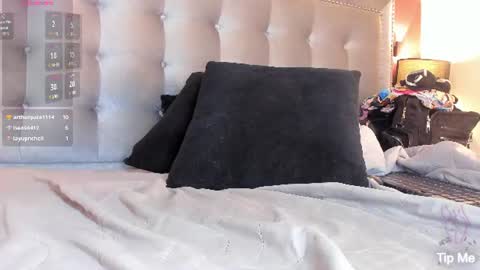 Anastasia  owen online show from August 15, 1:53 am