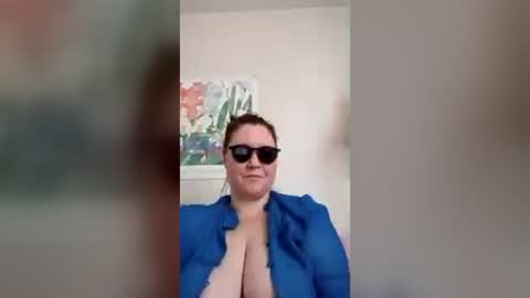 clearblueseason online show from August 4, 8:17 pm