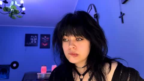 Kim online show from August 16, 2:32 pm
