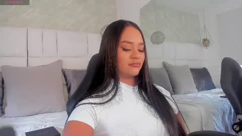 Cleo Baset online show from August 7, 2:28 pm