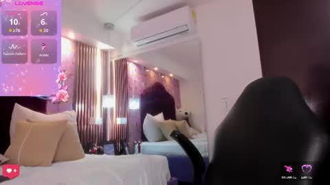 Cleo Baset online show from August 14, 8:34 pm