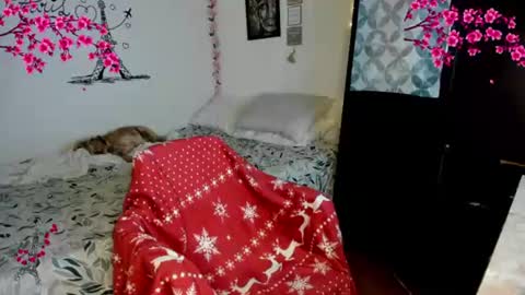 cleo_christmas online show from August 2, 12:39 am
