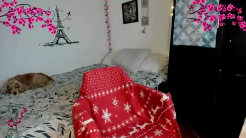cleo_christmas online show from August 3, 12:06 am