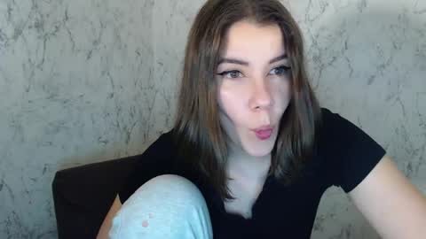 Cleo Rose  online show from May 21, 9:05 pm