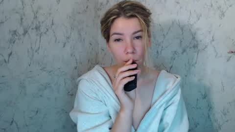 Cleo Rose  online show from May 26, 9:38 pm