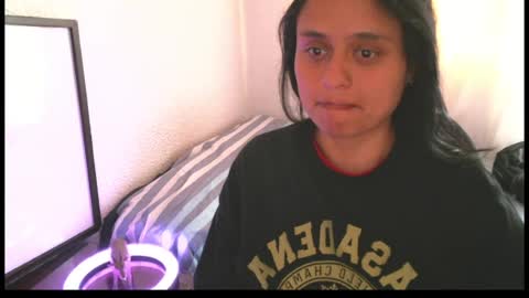 Zoe online show from August 3, 4:03 pm