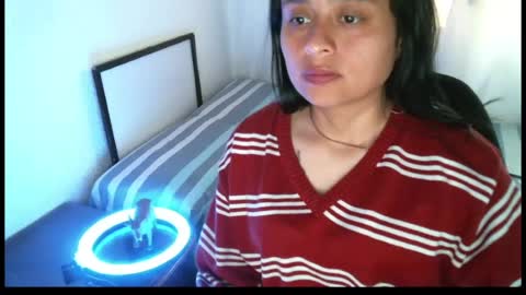 Zoe online show from August 8, 1:33 pm