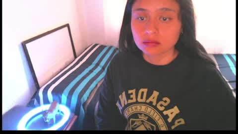 Zoe online show from August 15, 2:32 pm