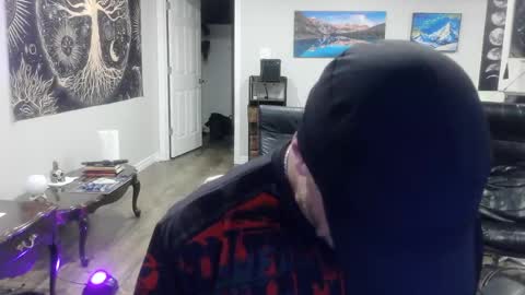 Clint online show from August 5, 5:05 am
