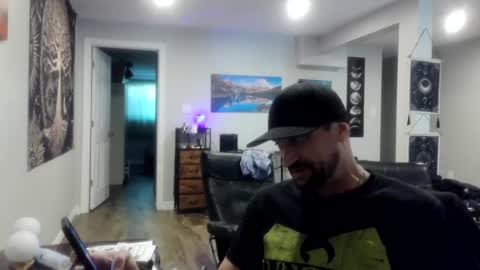 Clint online show from August 15, 6:12 pm