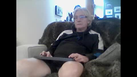 clitboy658752 online show from February 20, 10:51 pm