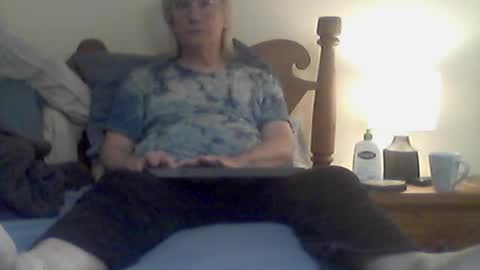 clitboy658752 online show from July 26, 6:13 pm