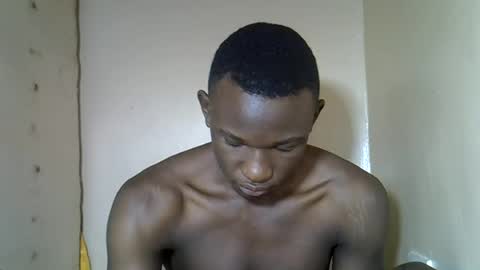 clive_damian online show from August 11, 3:41 am