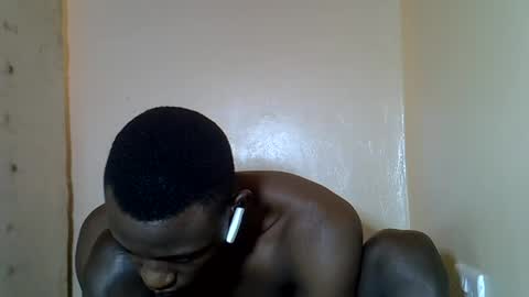 clive_damian online show from August 13, 4:59 am