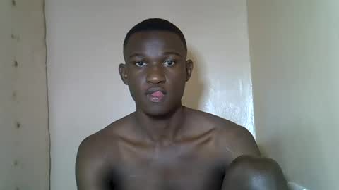clive_damian online show from August 13, 10:29 am