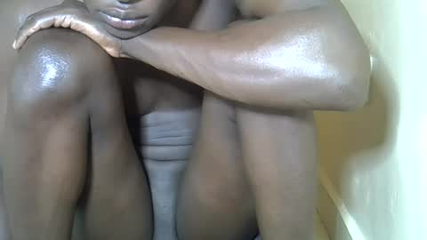 clive_damian online show from August 14, 8:40 am