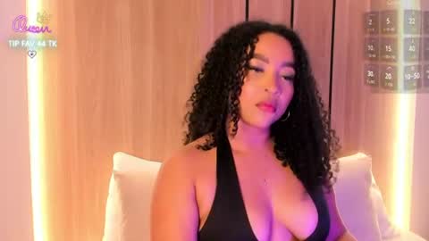 cloe_25 online show from August 13, 2:36 am