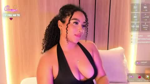cloe_25 online show from August 13, 4:48 am