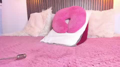 Cloe Bridgee online show from August 15, 12:31 pm