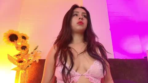 cloe_cuttee online show from August 11, 1:13 pm
