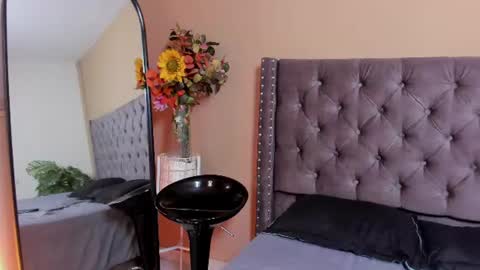 Cloe online show from August 4, 3:42 pm