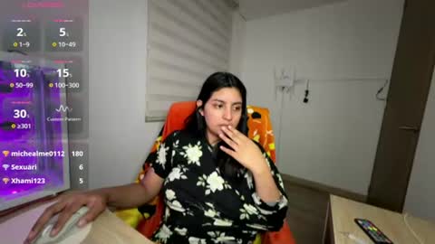 cloe_small08 online show from July 28, 7:47 am