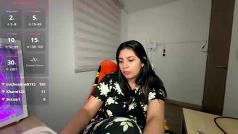 cloe_small08 online show from July 28, 9:59 am