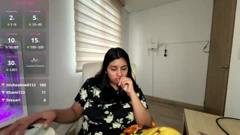 cloe_small08 online show from July 28, 11:05 am