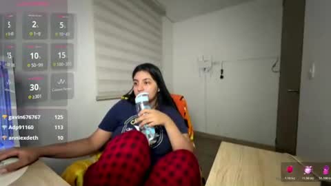 cloe_small08 online show from July 29, 4:19 am
