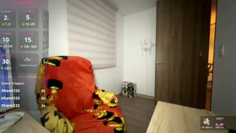 cloe_small08 online show from July 29, 6:31 am