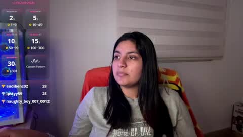 cloe_small08 online show from July 30, 10:00 am