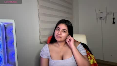 cloe_small08 online show from July 31, 8:42 am