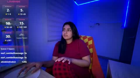 cloe_small08 online show from August 8, 6:35 am