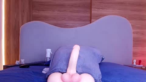 Cloe  Stanfort online show from August 10, 10:33 pm