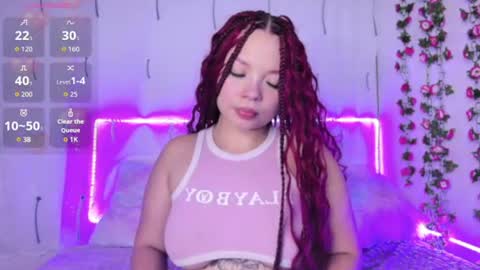 cloe_sweet18 online show from July 29, 10:39 pm