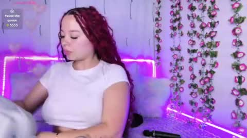 cloe_sweet18 online show from August 4, 10:07 pm
