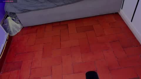 cloee_cameron online show from August 7, 12:16 pm