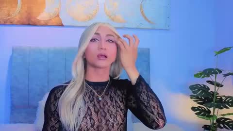 cloee_cameron online show from August 9, 4:02 am