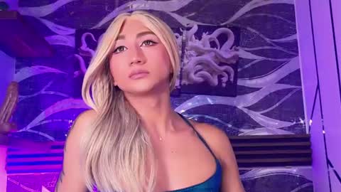 cloee_cameron online show from August 11, 9:28 pm