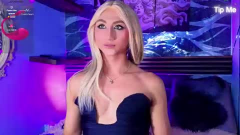 cloee_cameron online show from August 12, 8:44 pm
