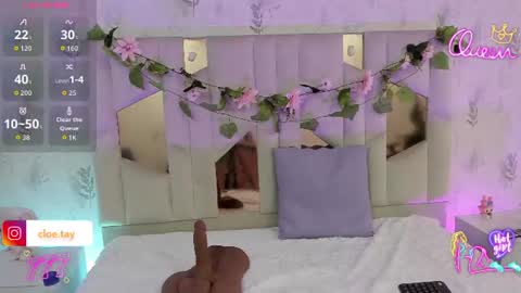 cloee_tay1 online show from August 8, 3:12 pm