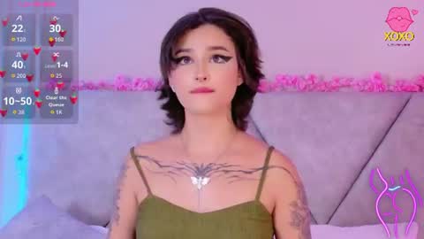 Cloee Milleer online show from August 15, 12:36 am